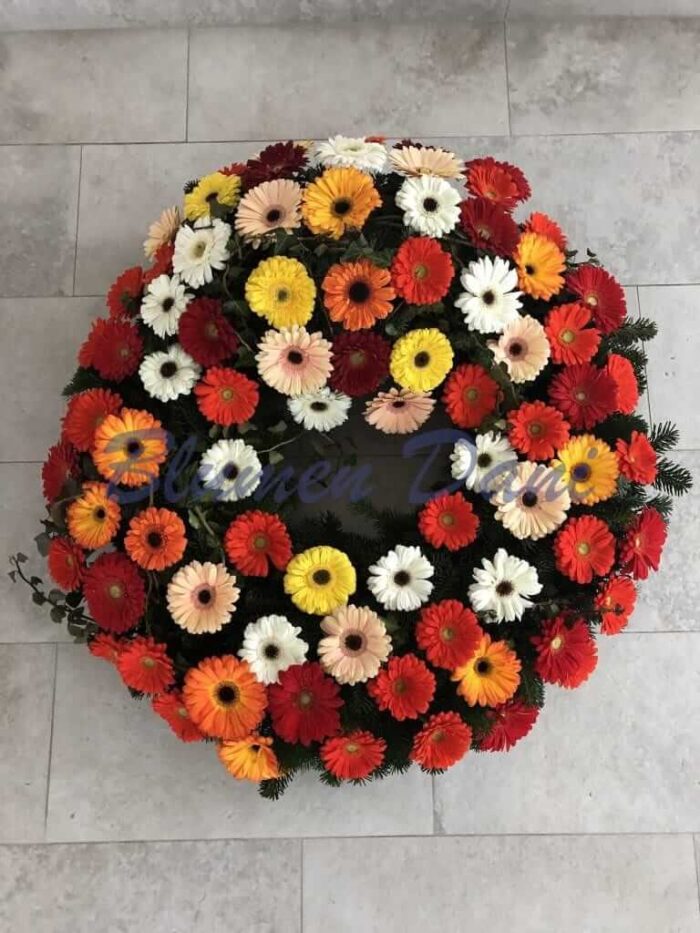 Gerbera-Kranz voll