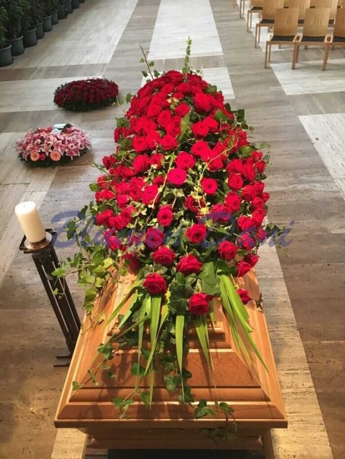 Sargdecke Rosen – Bild 4