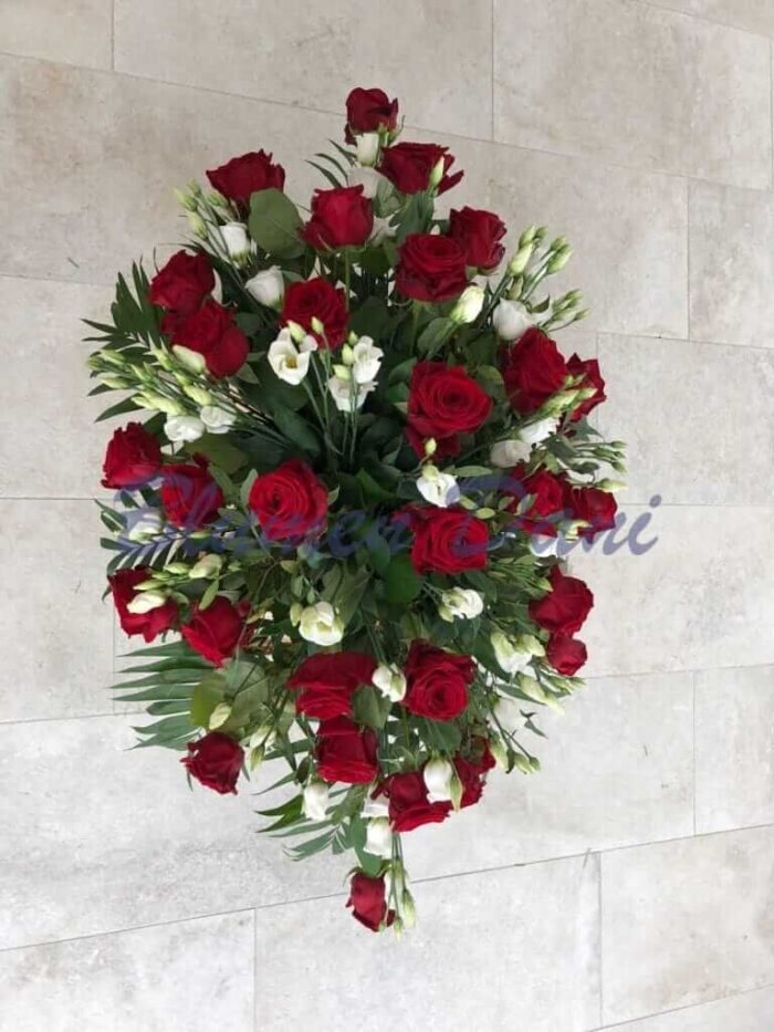 Sarggesteck Rosen