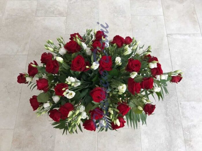 Sarggesteck Rosen