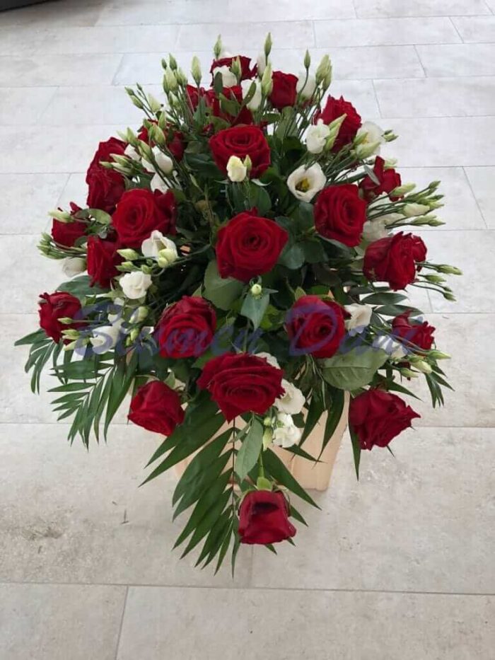 Sarggesteck Rosen